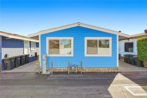 327 W Wilson #107, Costa Mesa, CA 92627