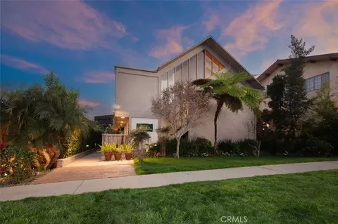 10396 Almayo Ave #1, Los Angeles, CA 90064