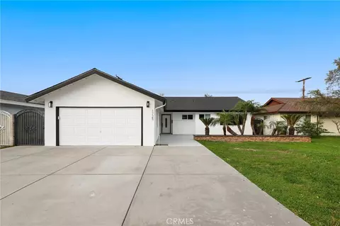1725 W Harvard St, Santa Ana, CA 92704