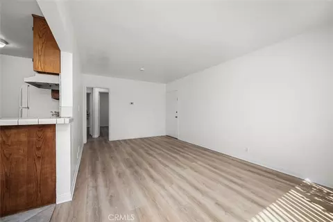 Living - 69 Glendora, Long Beach, CA 90803 photo 3 of 3