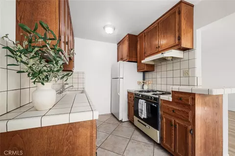 Kitchen - 69 Glendora, Long Beach, CA 90803 photo 2 of 2