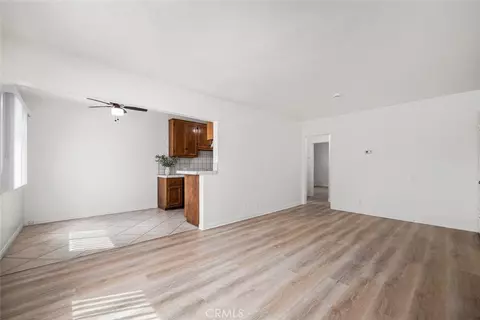 Living - 69 Glendora, Long Beach, CA 90803 photo 2 of 3