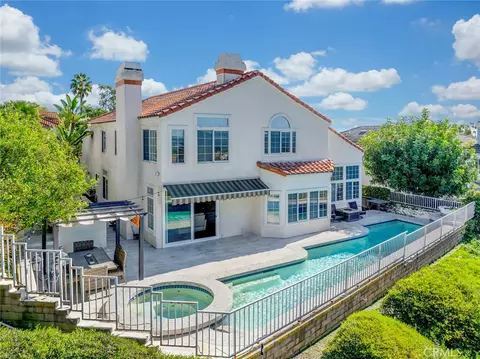 26701 Laurel Crst, Laguna Hills, CA 92653