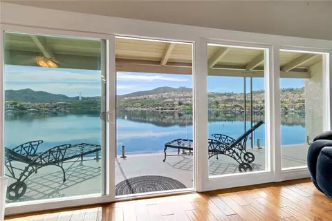 22196 Treasure Is, Canyon Lake, CA 92587