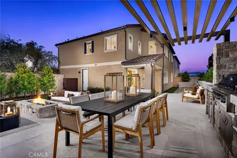 Exterior - 605 Patten Ave, Placentia, CA 92870 photo 2 of 5