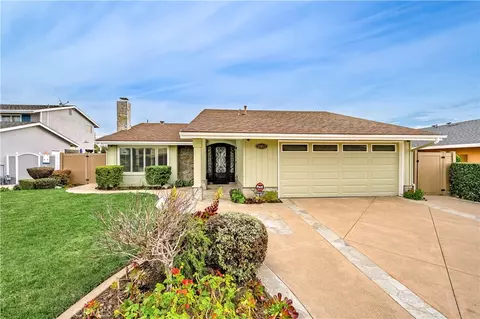 20052 Tranquil Ln, Huntington Beach, CA 92646