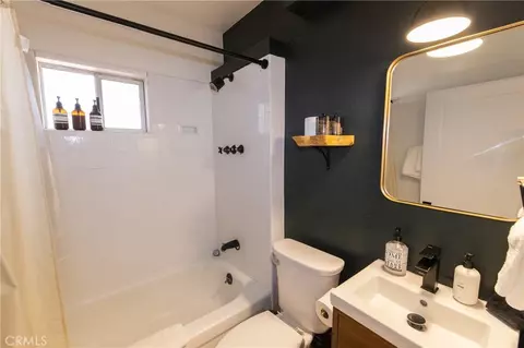 Bath - 376 Riverside Ave, Sugarloaf, CA 92386 photo 2 of 2