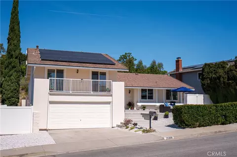 25208 Terreno Dr, Mission Viejo, CA 92691