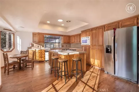 Kitchen - 889 Mcalister Rd, Big Bear City, CA 92314 photo 1 of 2
