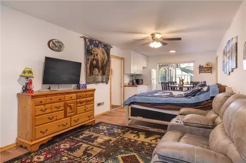 Bedroom - 889 Mcalister Rd, Big Bear City, CA 92314 photo 4 of 10