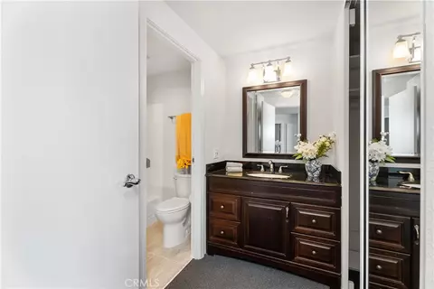 Bath - 700 E Ocean #2703, Long Beach, CA 90802 photo 1 of 3