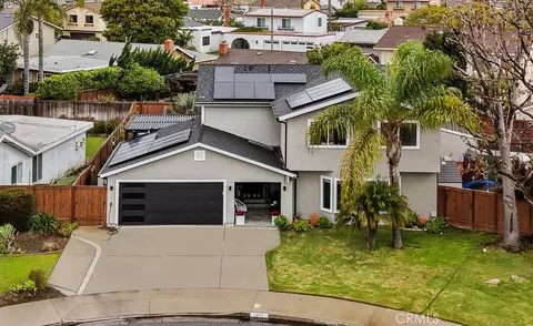 9211 Hyde Park, Huntington Beach, CA 92646