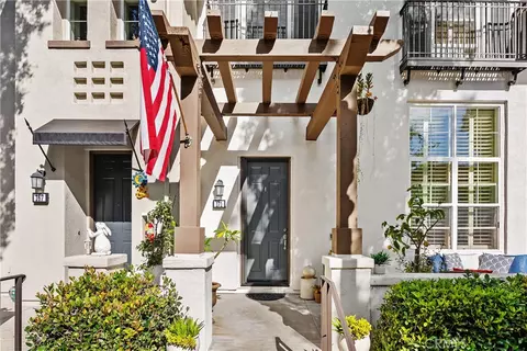 171 Stepping Stone, Irvine, CA 92603