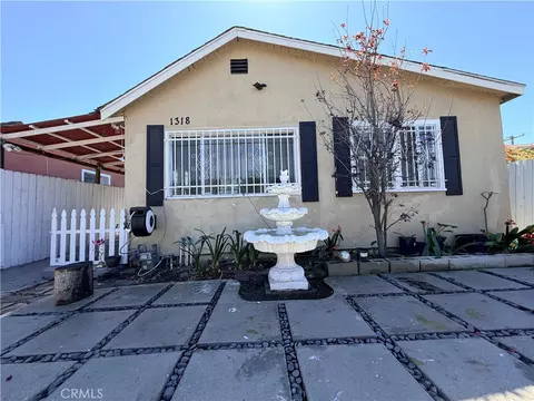 1318 E 100th St, Los Angeles, CA 90002