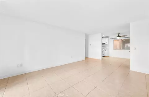 6600 Warner #115, Huntington Beach, CA 92647