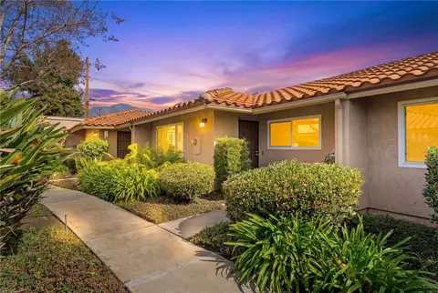 1089 W W Pne #E, Upland, CA 91786