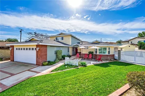 3080 W Glen Holly Dr, Anaheim, CA 92804