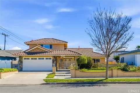 19022 Summerfield Ln, Huntington Beach, CA 92646