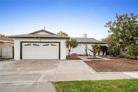 928 S Laurel St, Santa Ana, CA 92704
