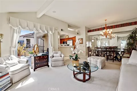 75 Corsica Dr, Newport Beach, CA 92660