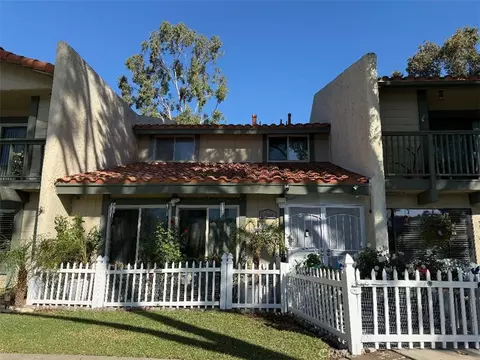 1466 Camelot, Corona, CA 92882