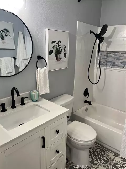 Bath - 3454 Thunder, Oceanside, CA 92056 photo 1 of 1