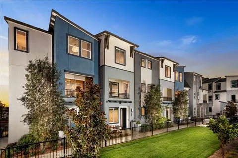 838 Katie Pl #56, Covina, CA 91722