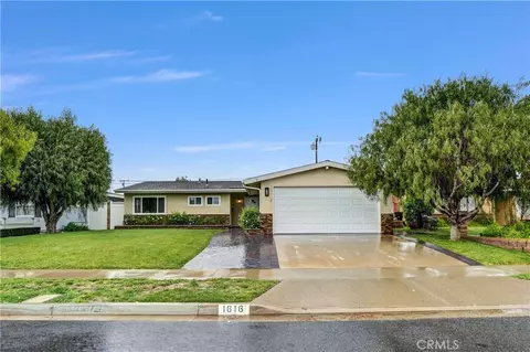 1616 Sandalwood St, Costa Mesa, CA 92626