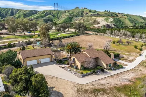 28450 Live Oak Canyon Rd, Redlands, CA 92373