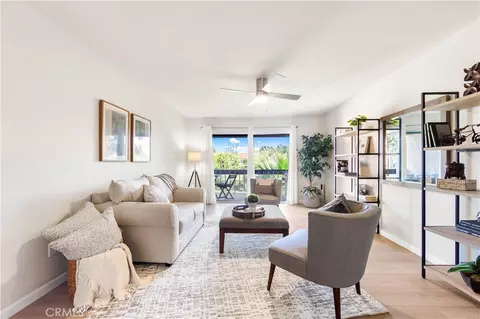 6600 Warner #10, Huntington Beach, CA 92647