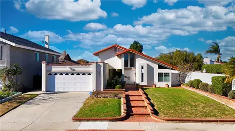 17741 Los Alamos, Fountain Valley, CA 92708