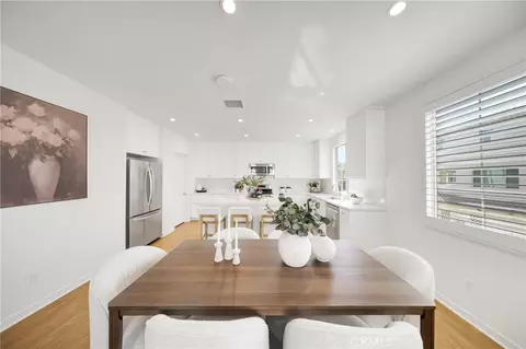 Dining - 716 Spring Gdn, Irvine, CA 92618 photo 2 of 6