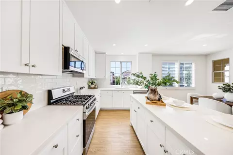 Kitchen - 716 Spring Gdn, Irvine, CA 92618 photo 5 of 5