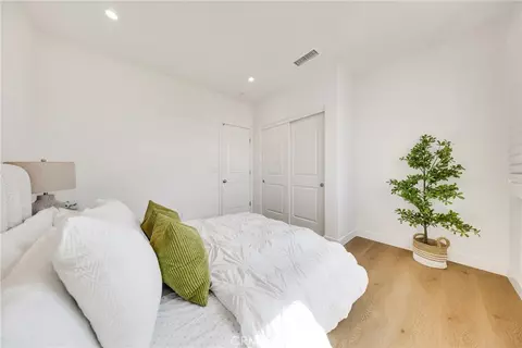 Bedroom - 716 Spring Gdn, Irvine, CA 92618 photo 5 of 7