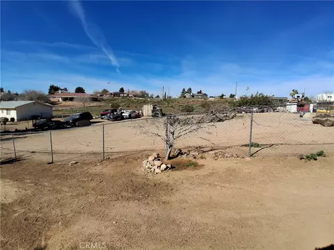 18778 Valencia, Hesperia, CA 92345 photo 54