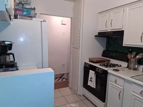 18778 Valencia, Hesperia, CA 92345 photo 25