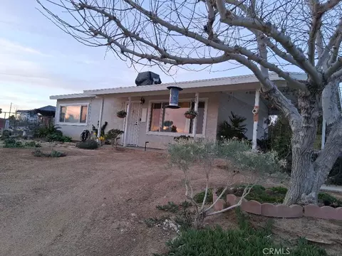 18778 Valencia, Hesperia, CA 92345 photo 4