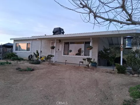 18778 Valencia, Hesperia, CA 92345 photo 2