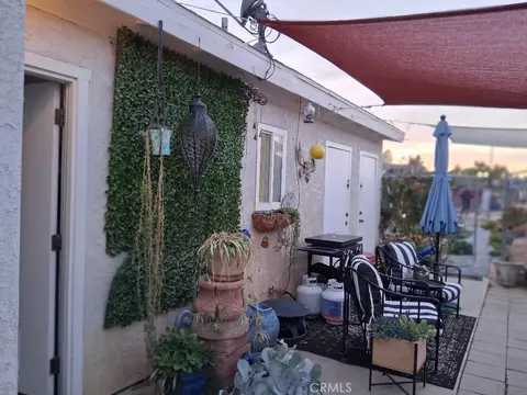 Exterior - 18778 Valencia, Hesperia, CA 92345 photo 13 of 29