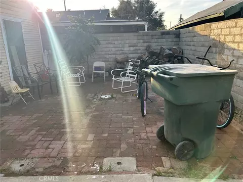 Exterior - 3393 Eucalyptus Ave, Riverside, CA 92507 photo 6 of 7