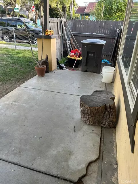 Exterior - 3393 Eucalyptus Ave, Riverside, CA 92507 photo 3 of 7