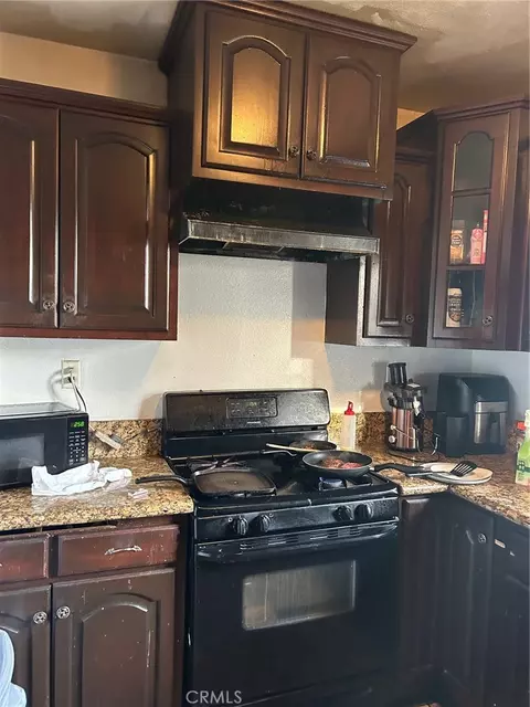 Kitchen - 3393 Eucalyptus Ave, Riverside, CA 92507 photo 1 of 2