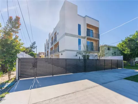 712 N Chestnut Ave, Los Angeles, CA 90042