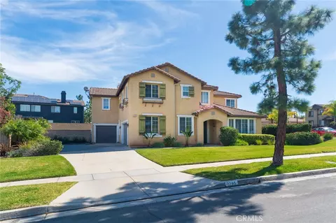 2295 Shanna Carle Dr, Corona, CA 92882