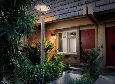 18194 Aztec Ct, Fountain Valley, CA 92708