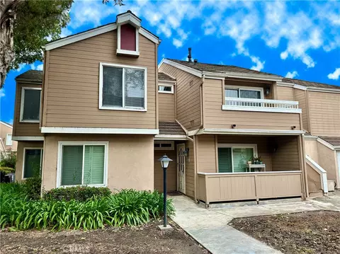 10432 W Briar Oaks #E, Stanton, CA 90680