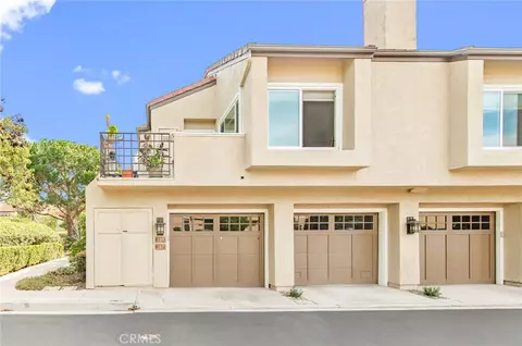 289 Stanford Ct #52, Irvine, CA 92612