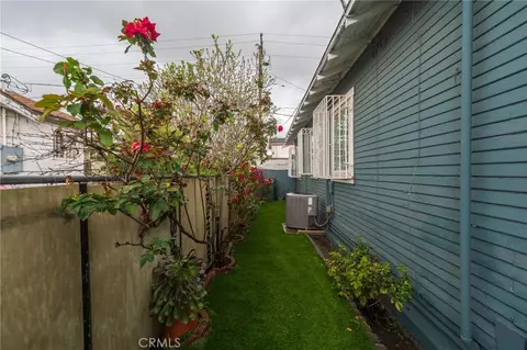 1219 W 98th, Los Angeles, CA 90044
