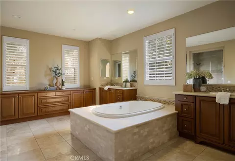 Bath - 33 Jasper, Irvine, CA 92618 photo 1 of 3