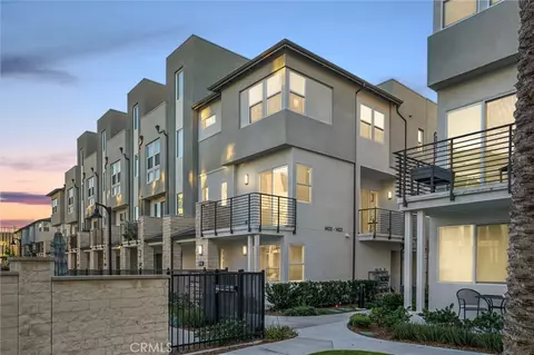 1415 W Cara Dr, Anaheim, CA 92805